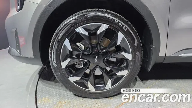 Kia Sorento Новый Sorento 4 поколение Бензин 2.5T 4WD — Фото автомобиля 5