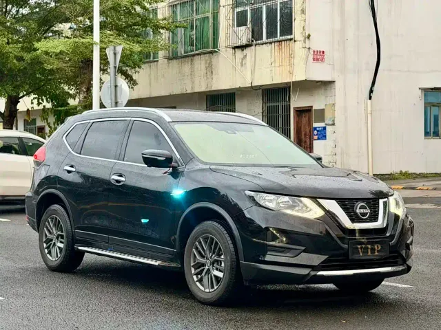 Nissan X-Trail — Фото автомобиля 3