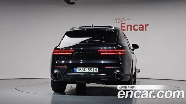 Genesis GV70 — Фото автомобиля 3