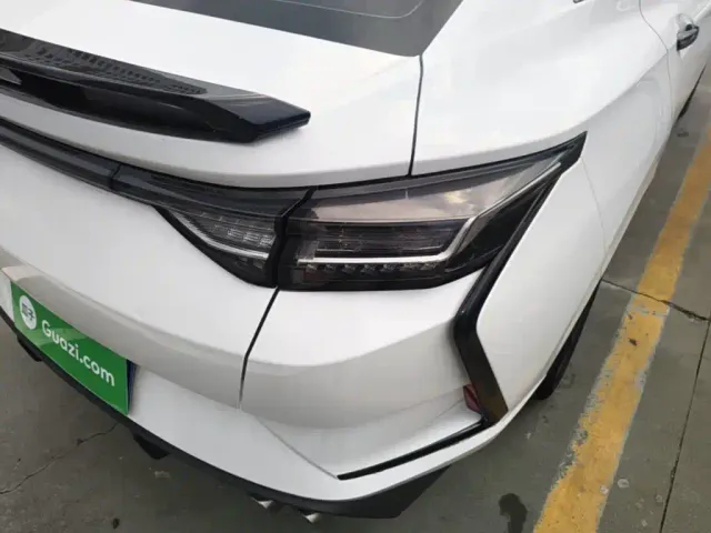 Dongfeng Yixuan — Фото автомобиля 23