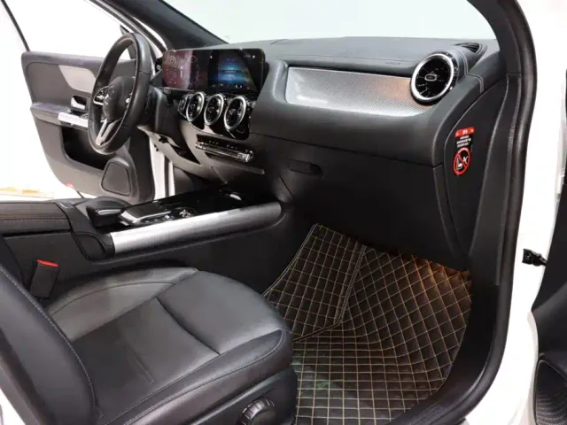 Mercedes-Benz GLA-Class — Фото автомобиля 8