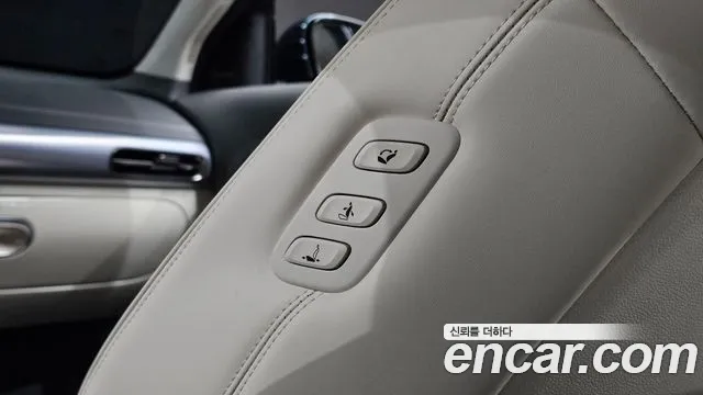 Genesis GV60 — Фото автомобиля 30