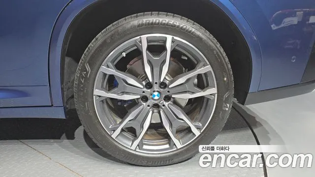 BMW X4 xDrive20d M Sport — Фото автомобиля 18