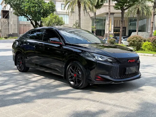 Dongfeng Yixuan — Фото автомобиля 3