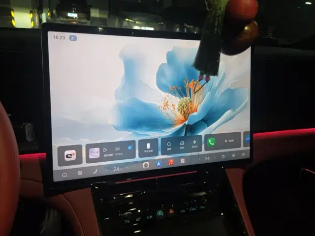 Denza Z9GT — Фото автомобиля 13