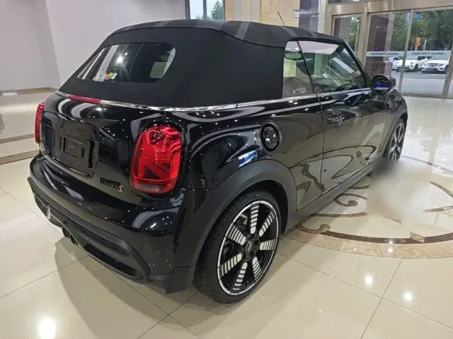 MINI Hatch — Фото автомобиля 4