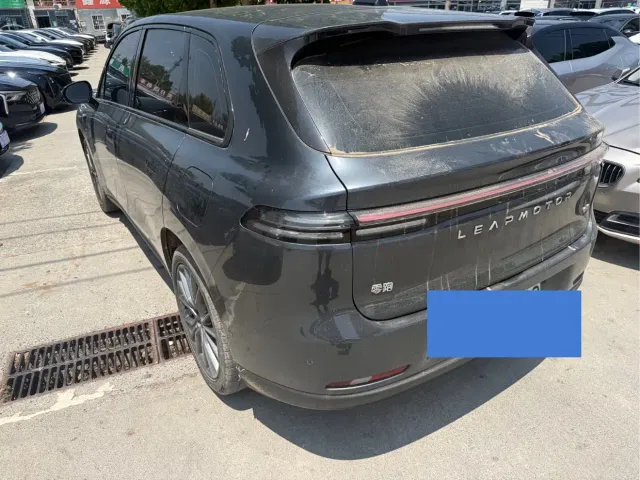 Leapmotor C10 — Фото автомобиля 7