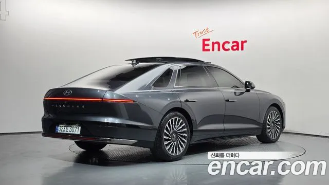Hyundai Grandeur GN7 — Фото автомобиля 2