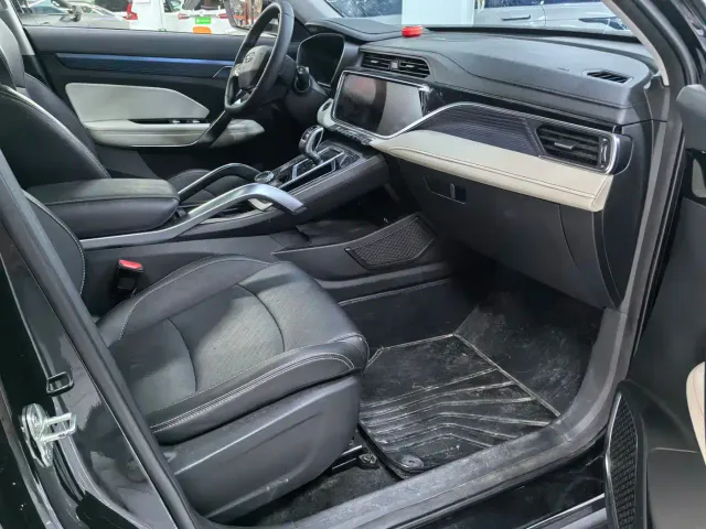 Geely Boyue — Фото автомобиля 11
