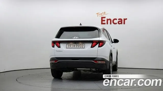 Hyundai Tucson Tucson (NX4) Дизель 2.0 2WD — Фото автомобиля 4