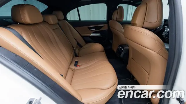 Mercedes-Benz E-Class W214 — Фото автомобиля 10