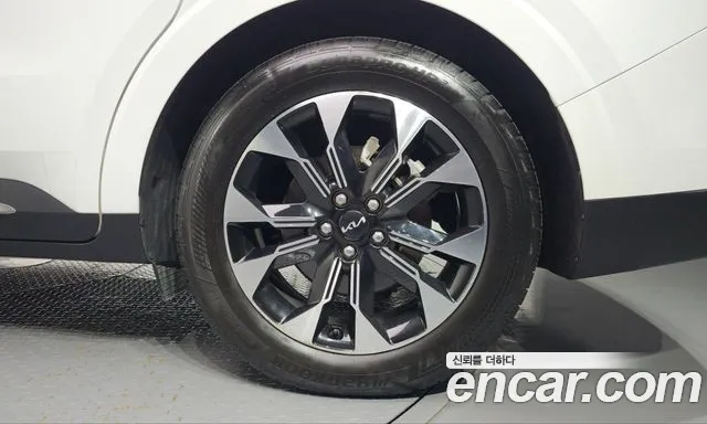 Kia Carnival — Фото автомобиля 6