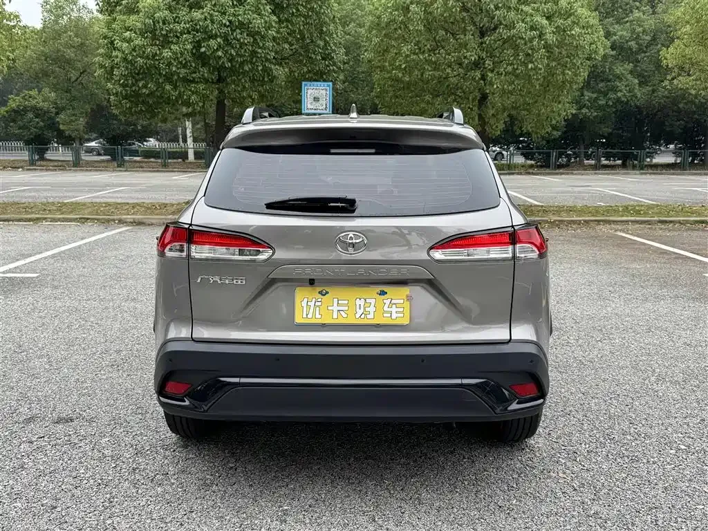 Toyota Frontlander 2024 2.0L CVT Elite Plus Edition — Фото автомобиля 6