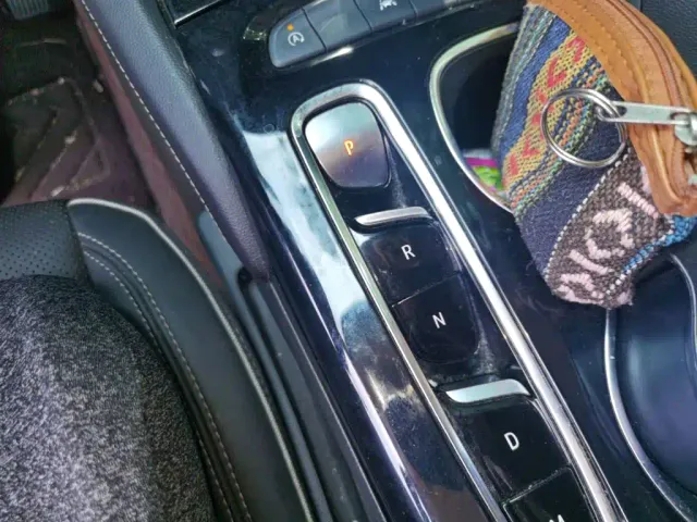Buick Envision Plus — Фото автомобиля 6
