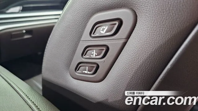 Hyundai Grandeur GN7 — Фото автомобиля 18