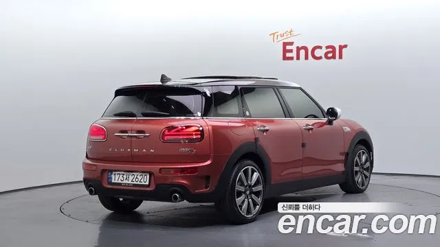 MINI Clubman — Фото автомобиля 2