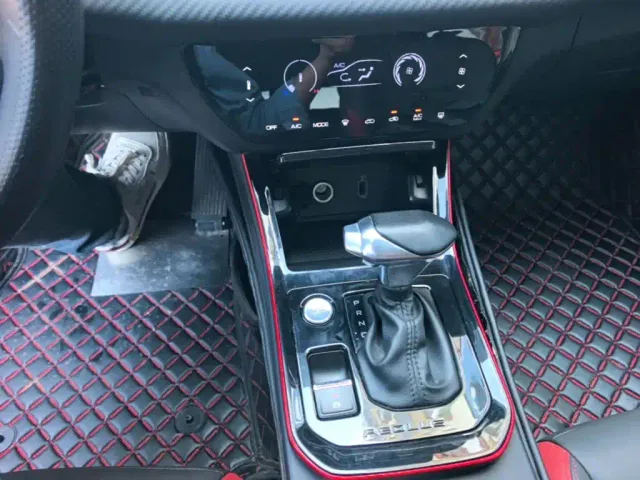 Dongfeng Yixuan GS — Фото автомобиля 13