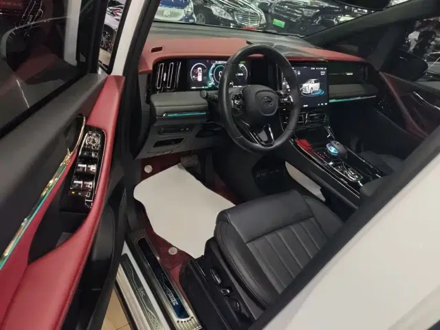 GAC Trumpchi M8 — Фото автомобиля 14