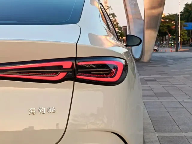 BYD Seal 06 — Фото автомобиля 19