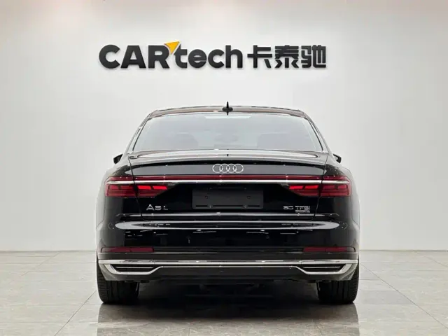 Audi A8 — Фото автомобиля 4