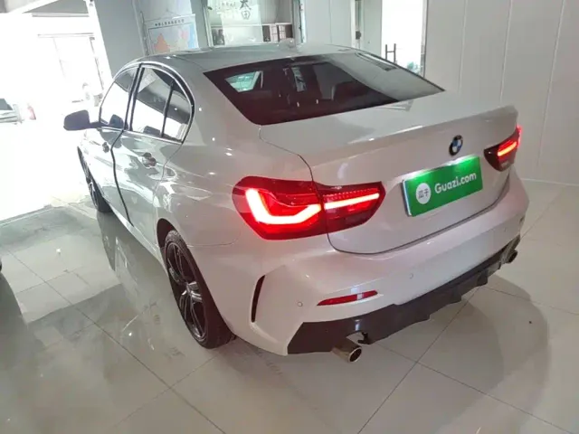 BMW 1 Series — Фото автомобиля 4