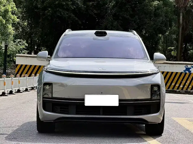 Фотография автомобиля — Li Auto L8