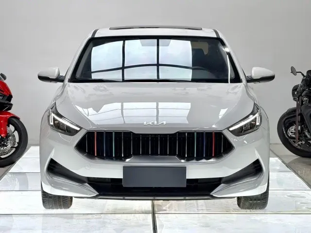 Kia K3 — Фото автомобиля 2
