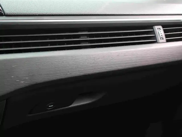 Audi A4L — Фото автомобиля 9