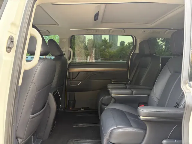 GAC Trumpchi M8 — Фото автомобиля 5