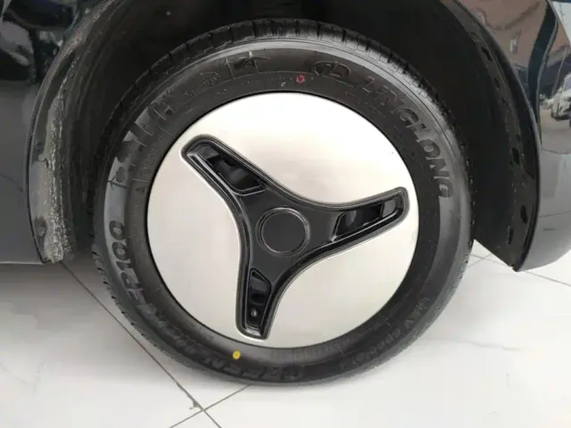 Wuling Zhiguang NEV — Фото автомобиля 6
