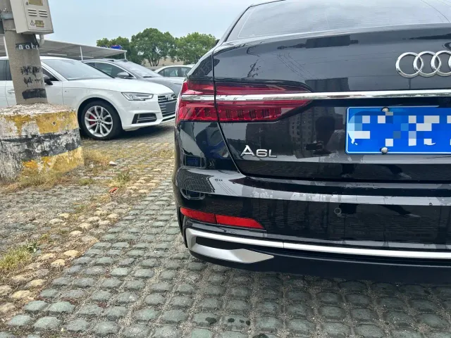 Audi A6L — Фото автомобиля 8