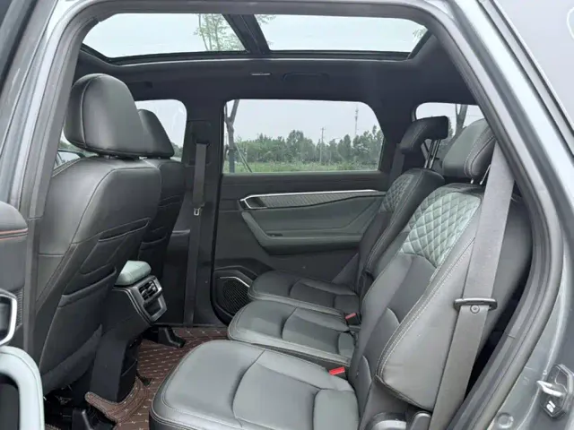 Geely Haoyue L — Фото автомобиля 16