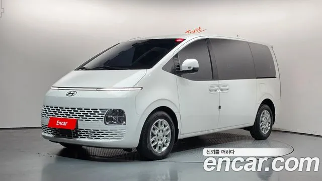 Фотография автомобиля — Hyundai Staria