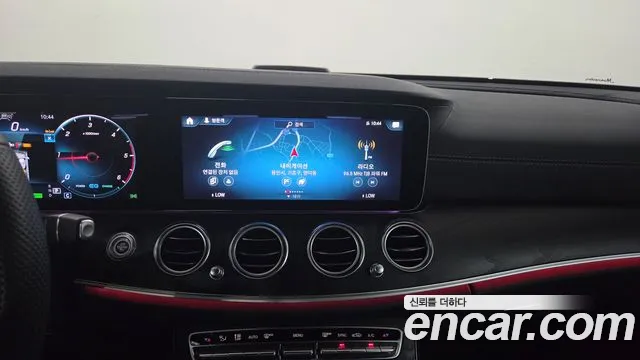 Mercedes-Benz E-Class W213 — Фото автомобиля 16