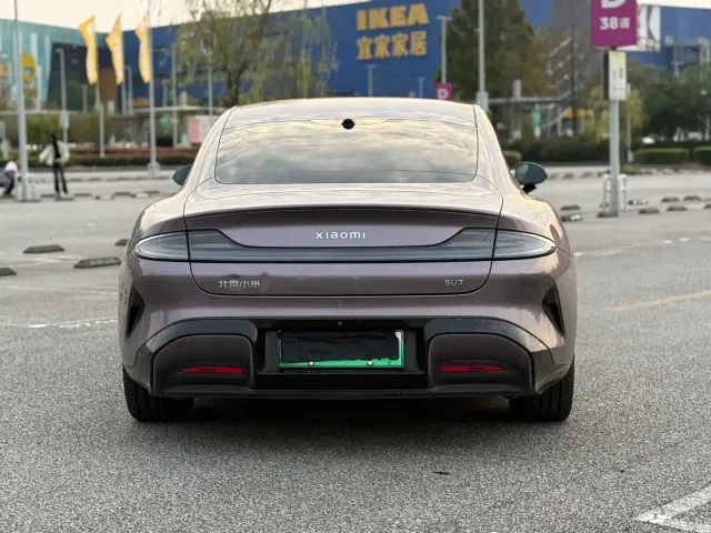 Xiaomi SU7 — Фото автомобиля 7