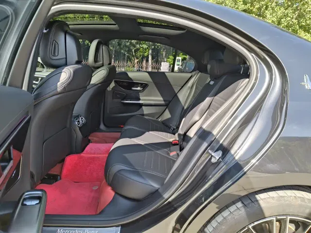 Mercedes-Benz C-Class — Фото автомобиля 5