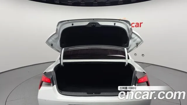 Hyundai AVANTE Avante (CN7) — Фото автомобиля 20