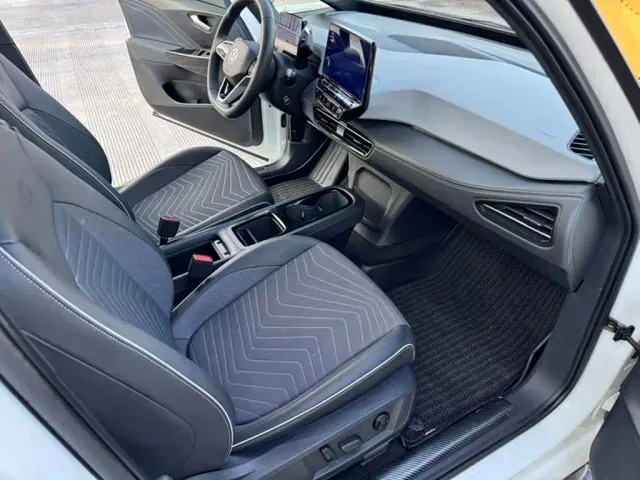 Volkswagen ID.3 — Фото автомобиля 7