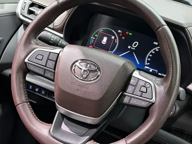 Toyota Sienna — Фото автомобиля 27