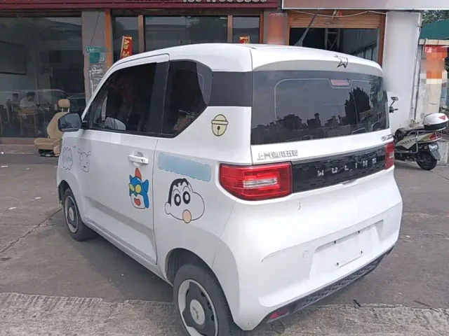 Wuling Hongguang Mini EV — Фото автомобиля 4