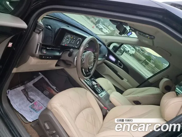 Kia Carnival 4th Gen — Фото автомобиля 5