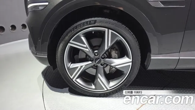 Genesis GV80 — Фото автомобиля 5