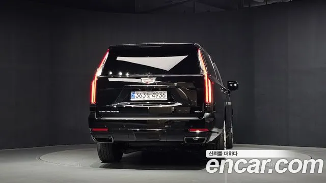 Cadillac Escalade — Фото автомобиля 4