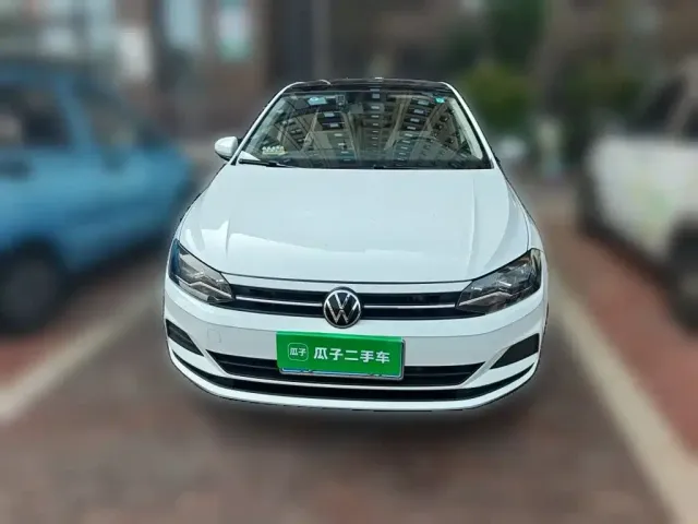 Volkswagen Polo — Фото автомобиля 2