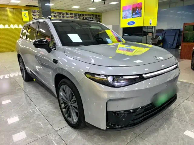Leapmotor C16 — Фото автомобиля 3