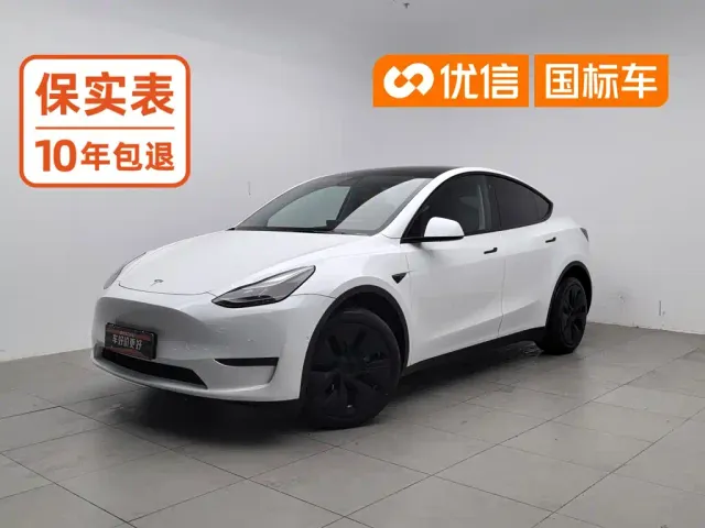 Фотография автомобиля — Tesla Model Y
