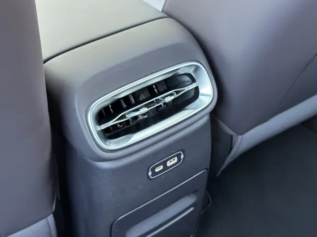 Leapmotor B10 — Фото автомобиля 17