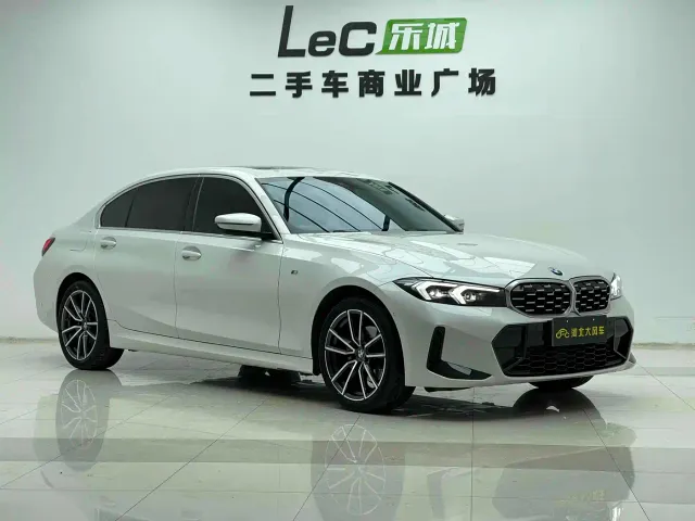 BMW 3 Series — Фото автомобиля 3