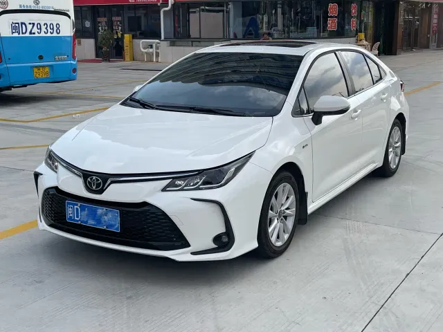Фотография автомобиля — Toyota Corolla