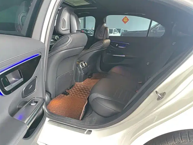 Mercedes-Benz C-Class — Фото автомобиля 16